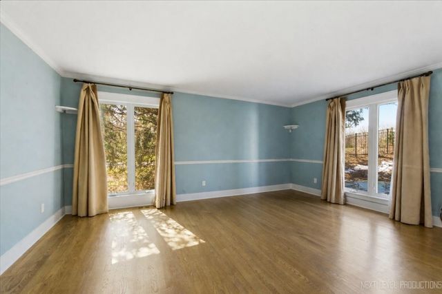 980 Persimmon Court, St. Charles, IL 60174