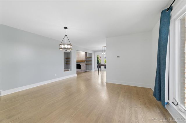 980 Persimmon Court, St. Charles, IL 60174