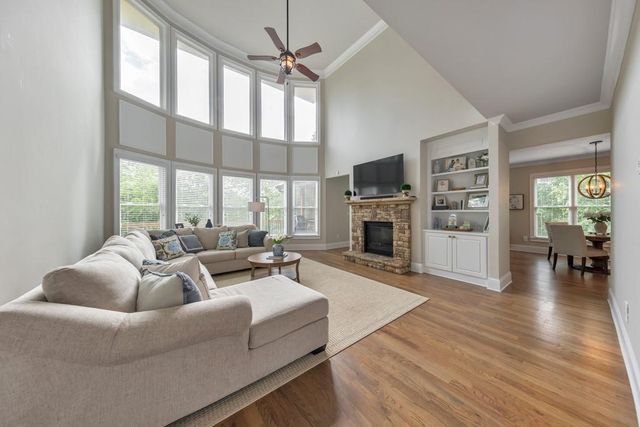 4856 Grandview Court, Flowery Branch, GA 30542