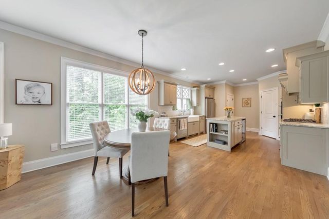 4856 Grandview Court, Flowery Branch, GA 30542