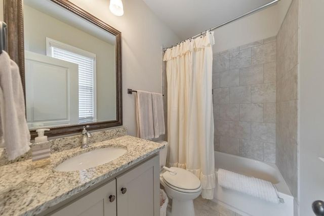 4856 Grandview Court, Flowery Branch, GA 30542