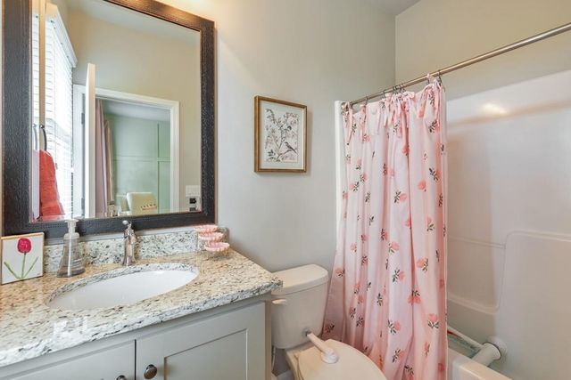 4856 Grandview Court, Flowery Branch, GA 30542