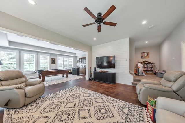 4856 Grandview Court, Flowery Branch, GA 30542