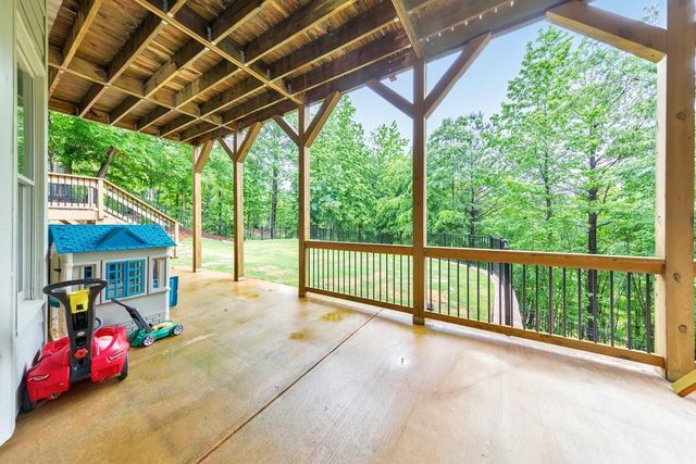 4856 Grandview Court, Flowery Branch, GA 30542