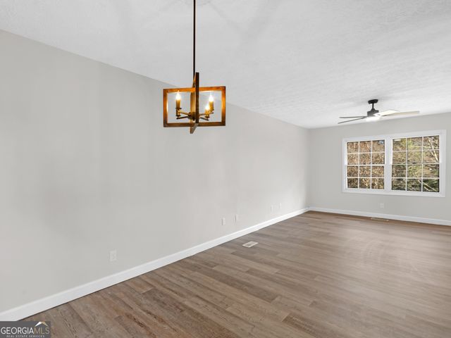 1626 Pinebrook Drive, Griffin, GA 30224