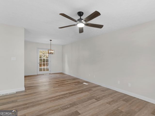 1626 Pinebrook Drive, Griffin, GA 30224