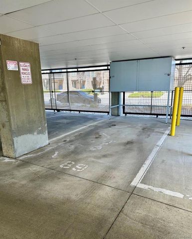 13456 Via Varra 428, Broomfield, CO 80020