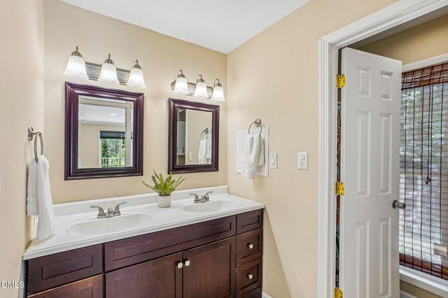 111 Stones Throw, Chapel Hill, NC 27516