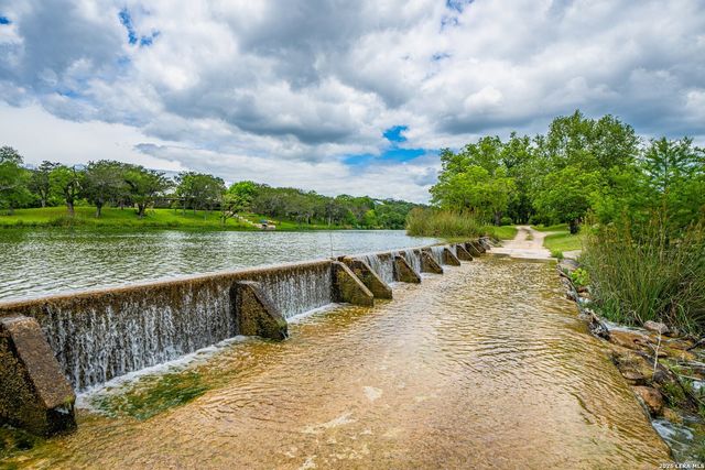 1589 FM 1340, Hunt, TX 78024