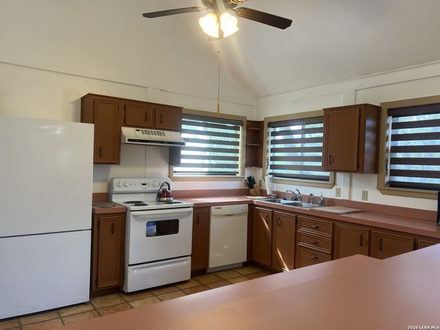 1589 FM 1340, Hunt, TX 78024