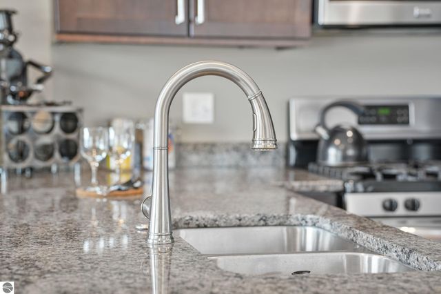 13802 S West Bayshore Drive # 9, Traverse City, MI 49684