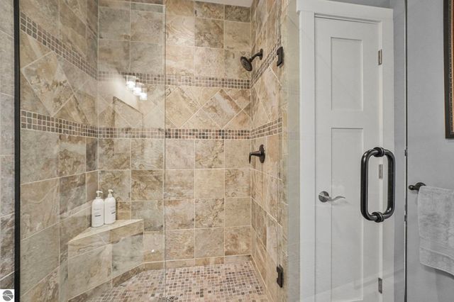 13802 S West Bayshore Drive # 9, Traverse City, MI 49684