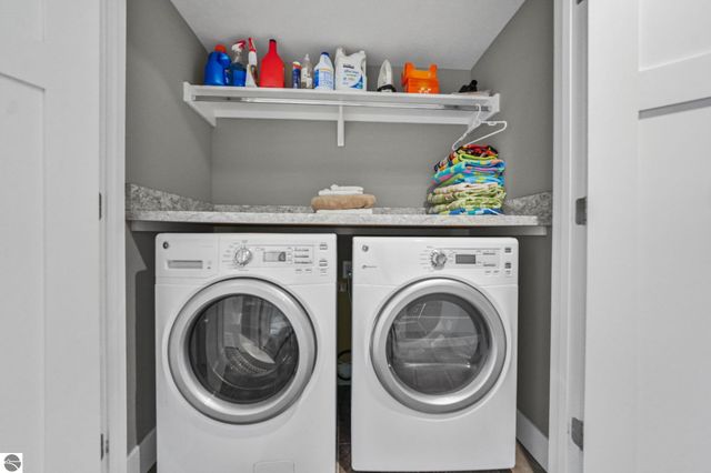 13802 S West Bayshore Drive # 9, Traverse City, MI 49684