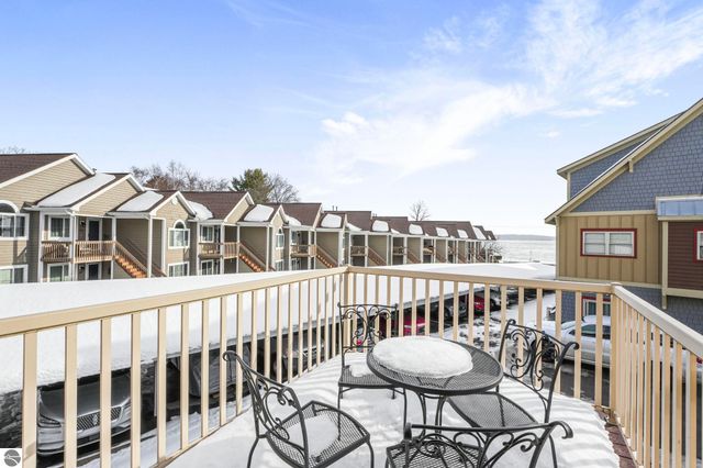 13802 S West Bayshore Drive # 9, Traverse City, MI 49684