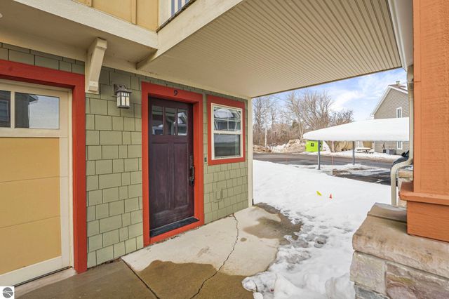 13802 S West Bayshore Drive # 9, Traverse City, MI 49684