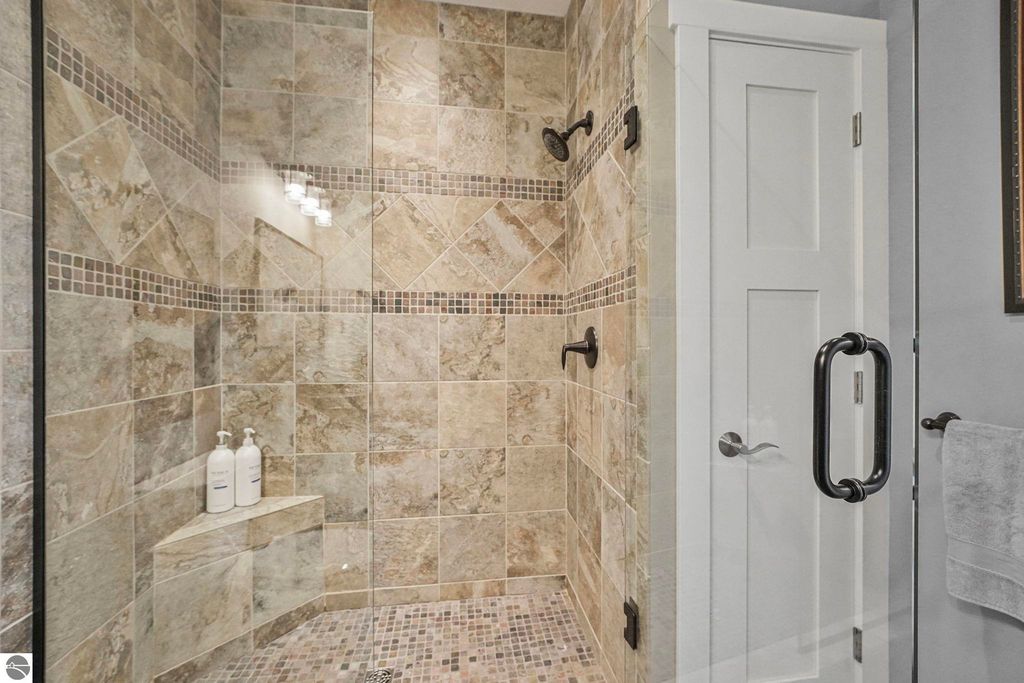 Image 33 of property listing at 13802 S West Bayshore Drive # 9, Traverse City, MI 49684