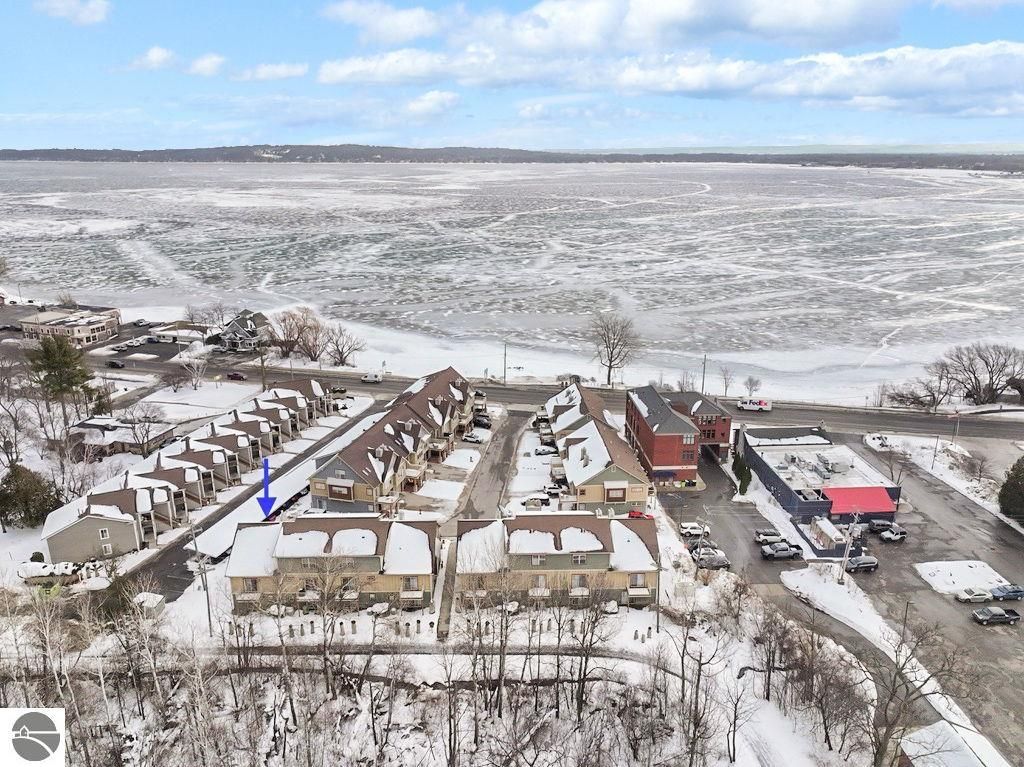 Image 44 of property listing at 13802 S West Bayshore Drive # 9, Traverse City, MI 49684
