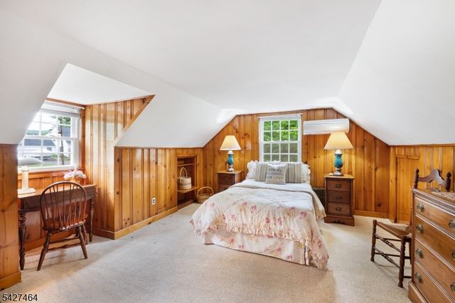 30 Hughes Ln, Watchung Boro, NJ 07069