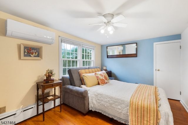 30 Hughes Ln, Watchung Boro, NJ 07069