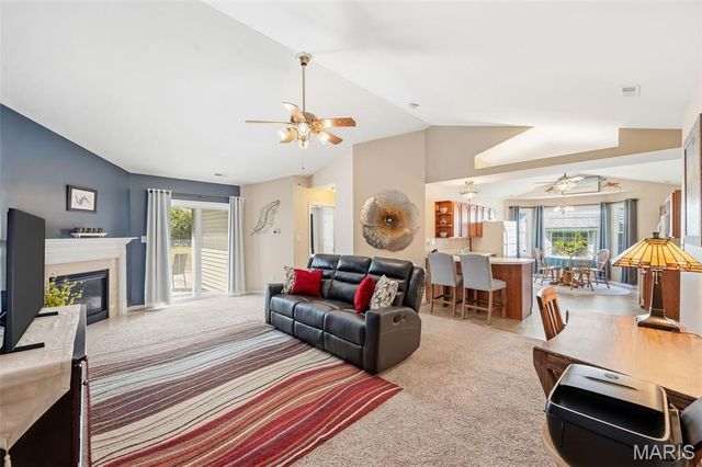 5 Quiet Meadow Court, St Peters, MO 63376