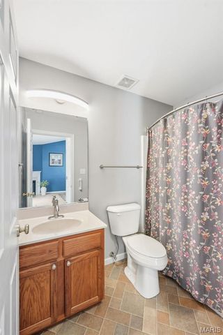 5 Quiet Meadow Court, St Peters, MO 63376