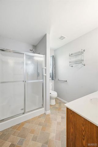 5 Quiet Meadow Court, St Peters, MO 63376