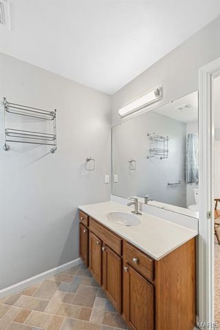 5 Quiet Meadow Court, St Peters, MO 63376