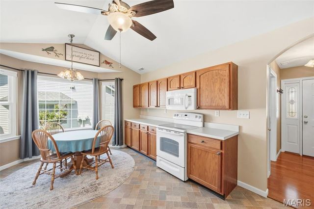 5 Quiet Meadow Court, St Peters, MO 63376