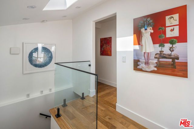 8701 Wonderland Park Avenue, Los Angeles, CA 90046