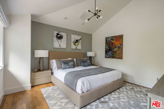 8701 Wonderland Park Avenue, Los Angeles, CA 90046