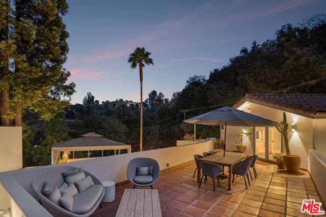 8701 Wonderland Park Avenue, Los Angeles, CA 90046