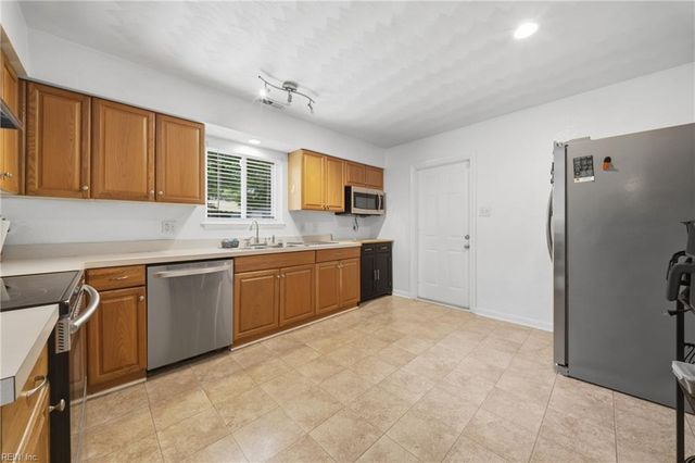 417 Ticonderoga RD, Virginia Beach, VA 23462