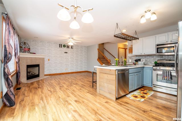 1640 W GENEVA Road, Peoria, IL 61615