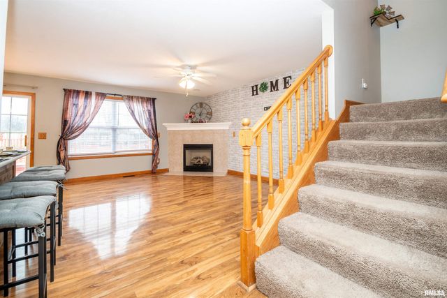 1640 W GENEVA Road, Peoria, IL 61615