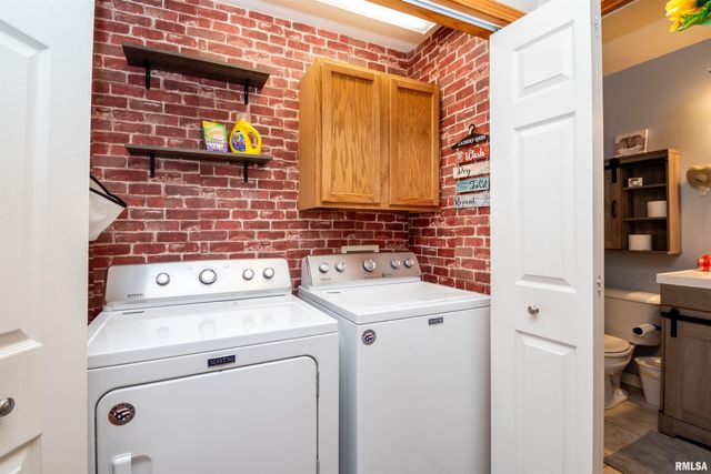 1640 W GENEVA Road, Peoria, IL 61615