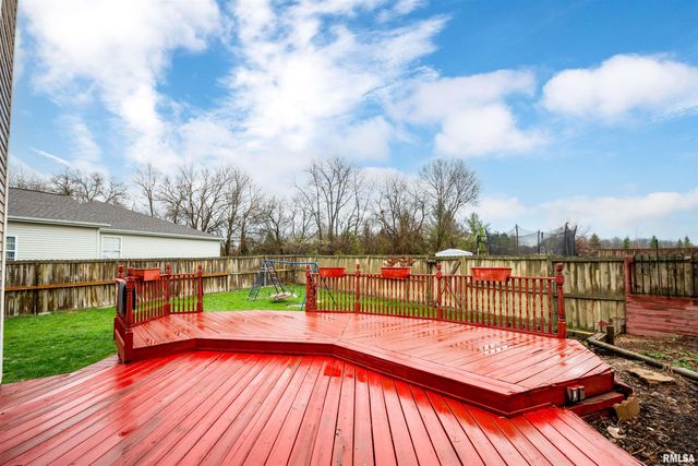 1640 W GENEVA Road, Peoria, IL 61615