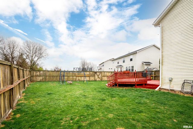 1640 W GENEVA Road, Peoria, IL 61615