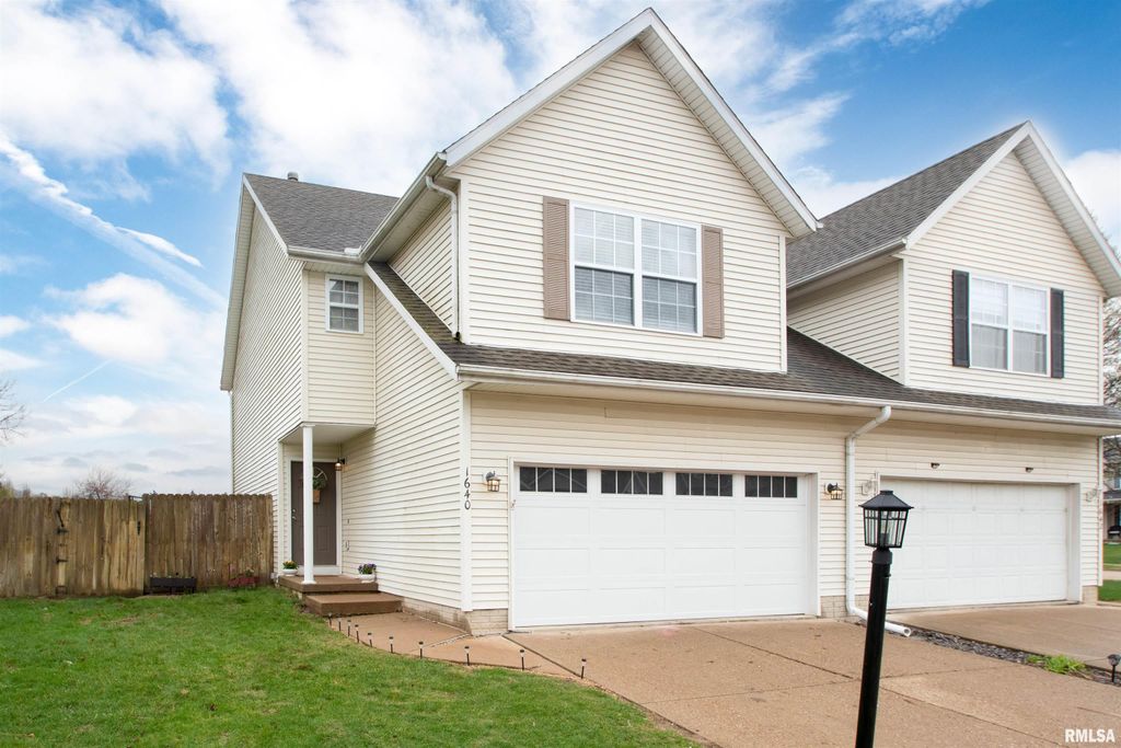 1640 W GENEVA Road, Peoria, IL 61615