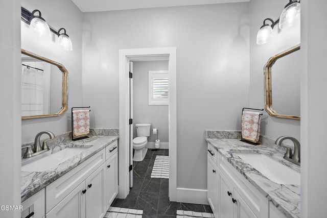 1235 Foxwood Drive, Sevierville, TN 37862