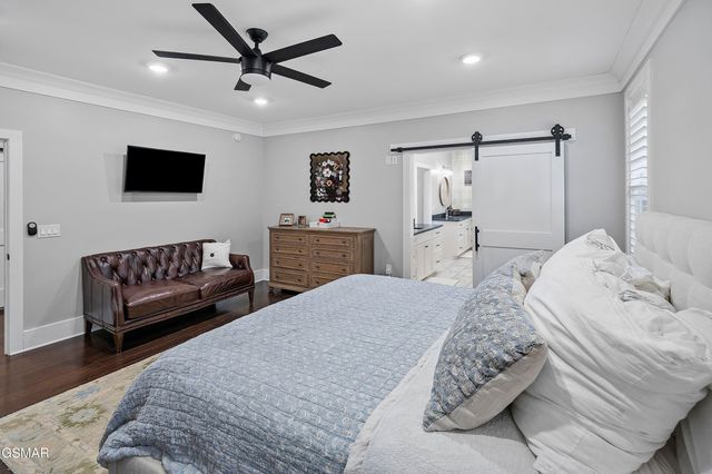 1235 Foxwood Drive, Sevierville, TN 37862