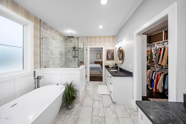 1235 Foxwood Drive, Sevierville, TN 37862