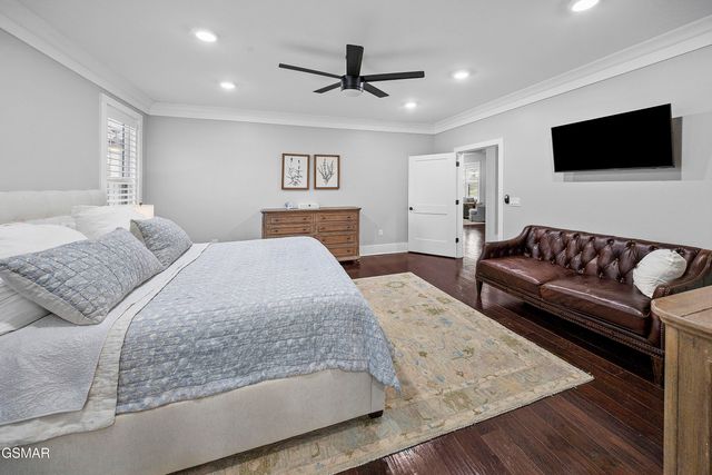 1235 Foxwood Drive, Sevierville, TN 37862