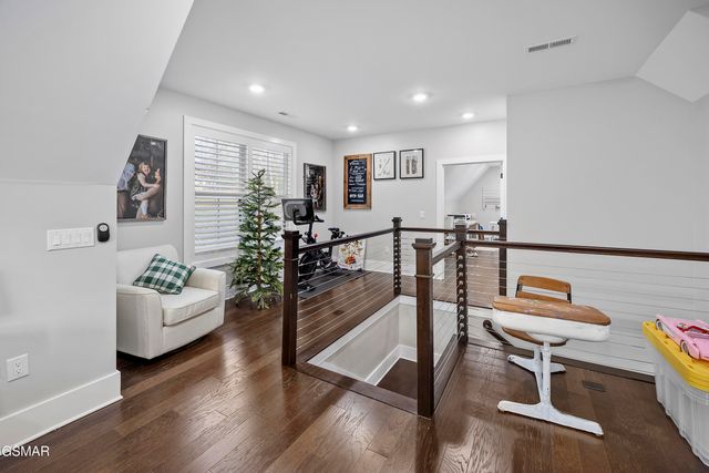 1235 Foxwood Drive, Sevierville, TN 37862