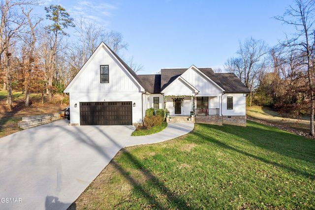 1235 Foxwood Drive, Sevierville, TN 37862