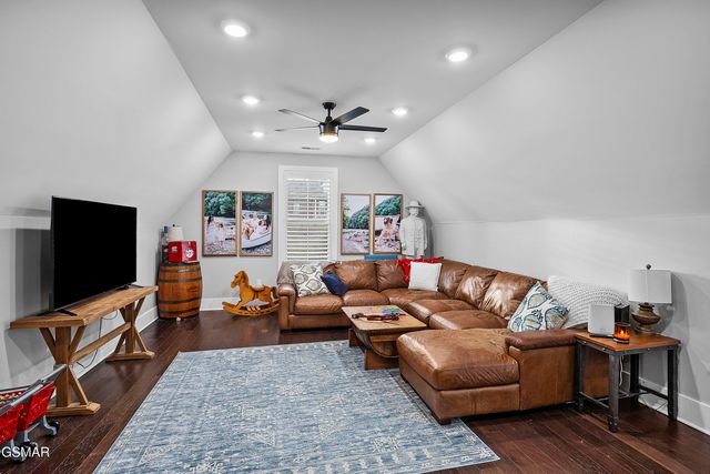 1235 Foxwood Drive, Sevierville, TN 37862