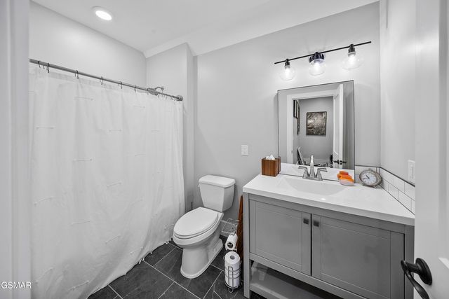 1235 Foxwood Drive, Sevierville, TN 37862