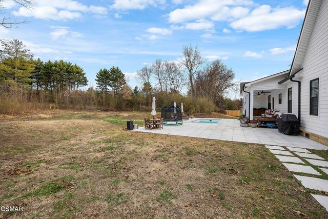 1235 Foxwood Drive, Sevierville, TN 37862