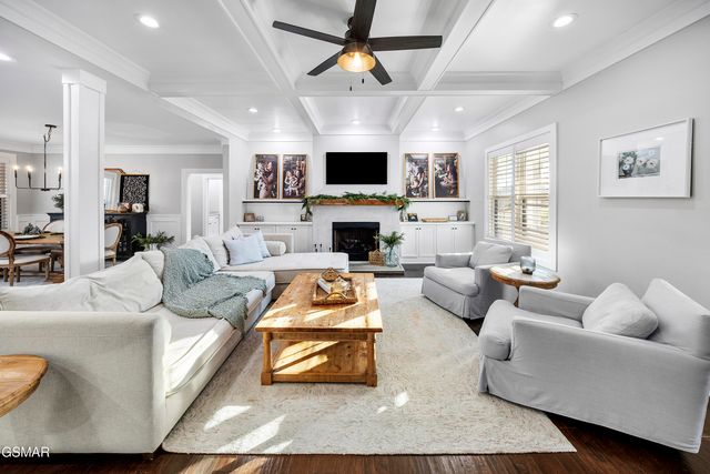 1235 Foxwood Drive, Sevierville, TN 37862