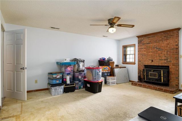 4809 Barkas Drive, Winston-salem, NC 27106