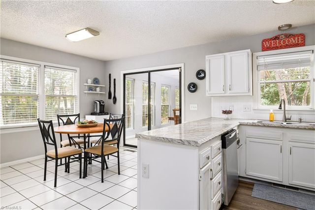 4809 Barkas Drive, Winston-salem, NC 27106